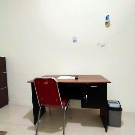 Homestay Danesti Syariah Near Bandara Sultan Hasanuddin Макасар Екстериор снимка