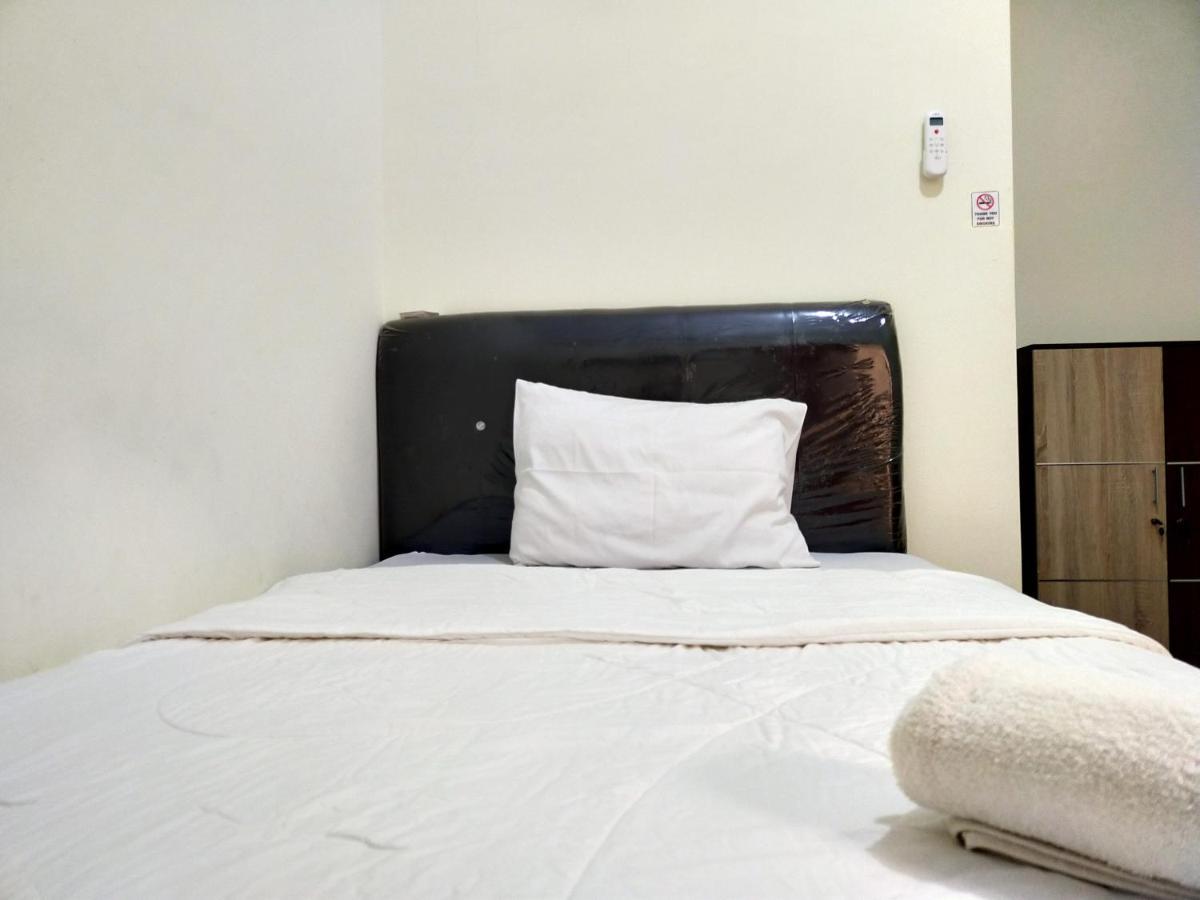 Homestay Danesti Syariah Near Bandara Sultan Hasanuddin Макасар Екстериор снимка